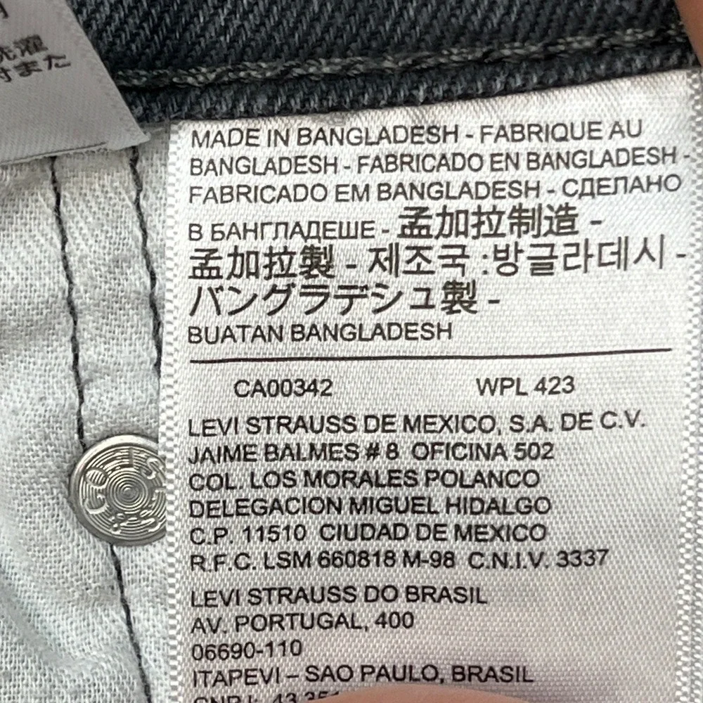 Levi's 541 Jeans Mens 48x32 Gray Stretch 5 Pocket Twill Athletic Taper Denim